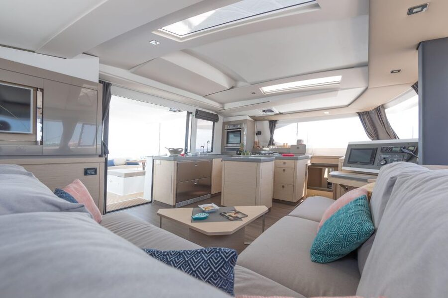 Mykonos: Catamaran Cruise with 3-Course Meal and Transfers - Should you book the Aerial or White Coral cruise?