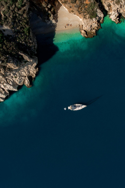 Nafplio Sun Sail Cruises | Semi-Private Half Day | Full Meal - Comfort, equipment, and practical limits