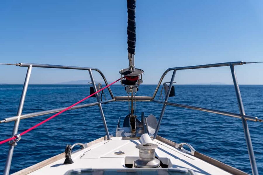 Naxos: Small Cyclades Sailing Trip with Lunch & Drinks - Lunch, snacks, fruit, and drinks