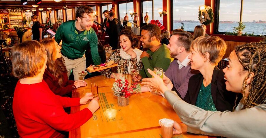 New York City: Holiday Jazz Classic Motor Yacht Cruise - Photography from the glass observatory