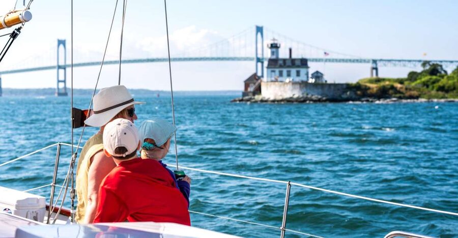 Newport: Day Sailing and Sightseeing Boat Tour on a Schooner - The first minutes under sail