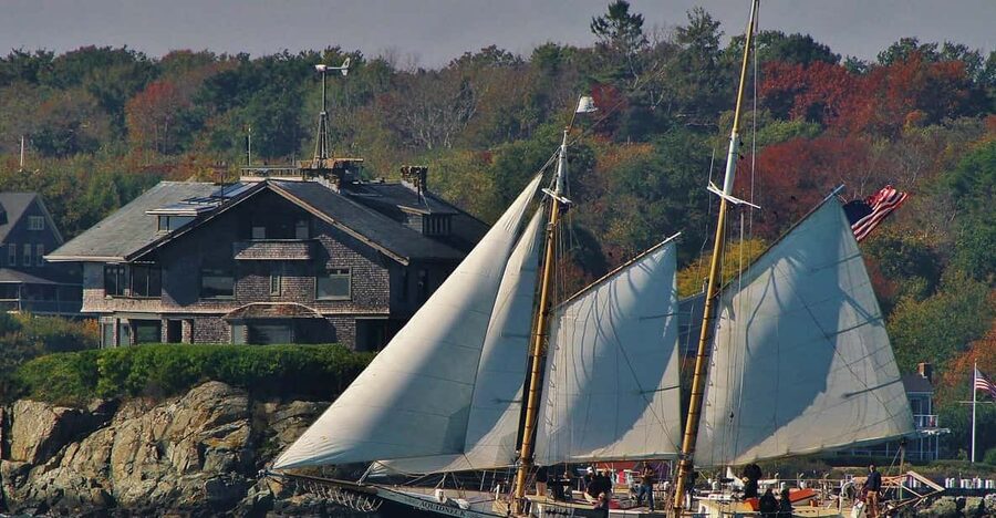 Newport: Morning Mimosa Sail aboard Schooner Aquidneck - Setting sail from Bowen’s Wharf
