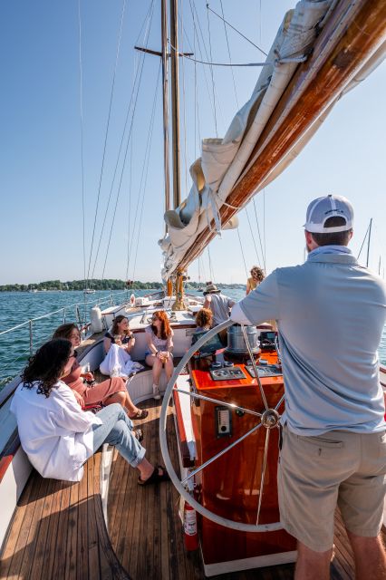 Newport: Schooner Sailing Tour - The 90-minute route through Newport Harbor