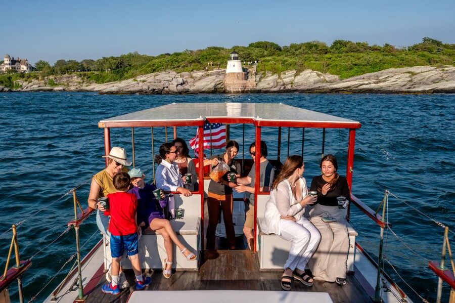 Newport: Yacht Sightseeing Cruise - A classic yacht ride through Newport Harbor