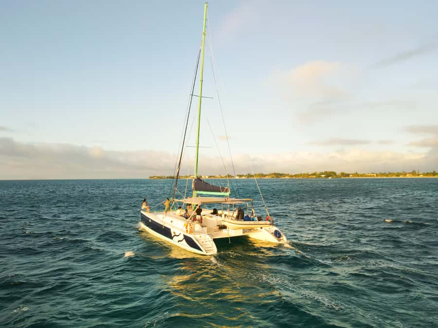 North of Mauritius: Sunset Catamaran Cruise, Drinks & Snacks - Key points at a glance