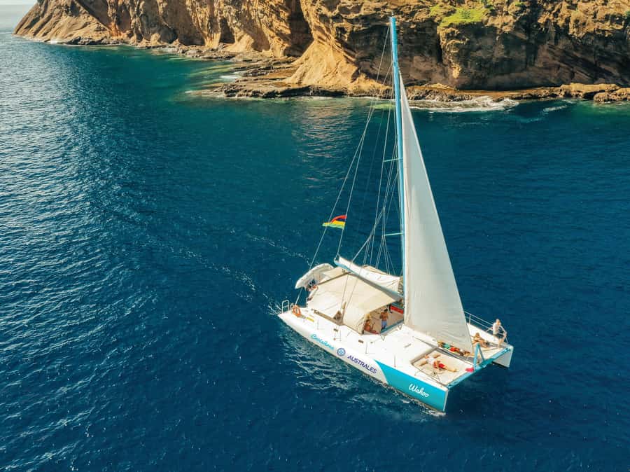 North of Mauritius: Sunset Catamaran Cruise, Drinks & Snacks - Setting out from Grand Baie at the right hour