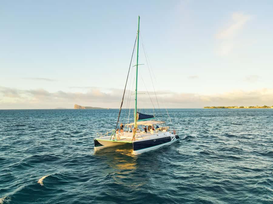 North of Mauritius: Sunset Catamaran Cruise, Drinks & Snacks - A spacious catamaran with a relaxed mood