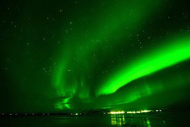 Northern Lights Yacht Cruise in Reykjavik - Photography from a moving boat