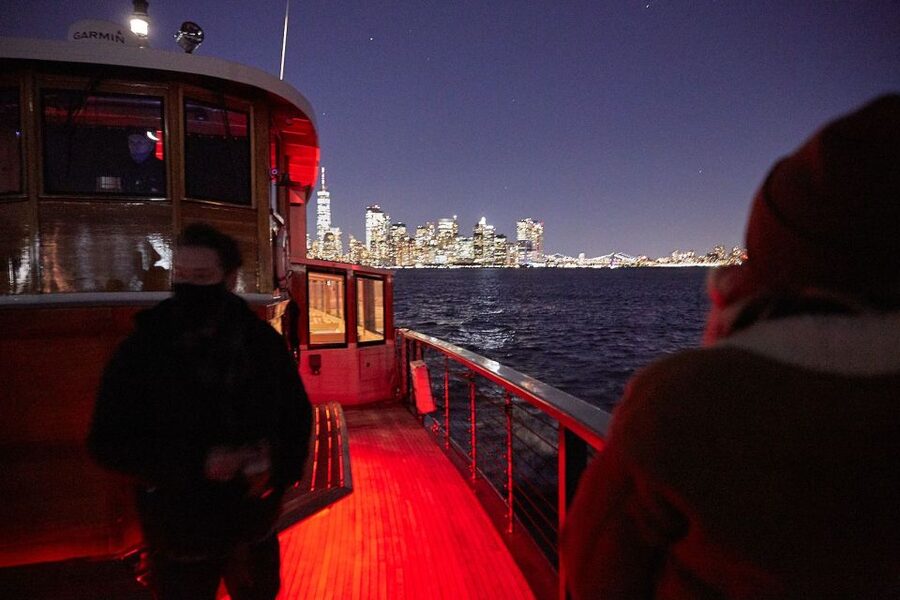 NYC: City Lights Yacht Cruise with Drink Included - Starting at Chelsea Piers on Pier 62