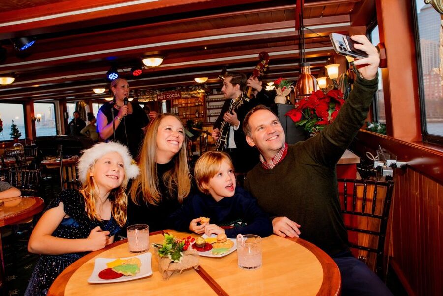 NYC: Holiday Yacht Cruise with Jazz, Cocoa & Carols - Key points to know before booking