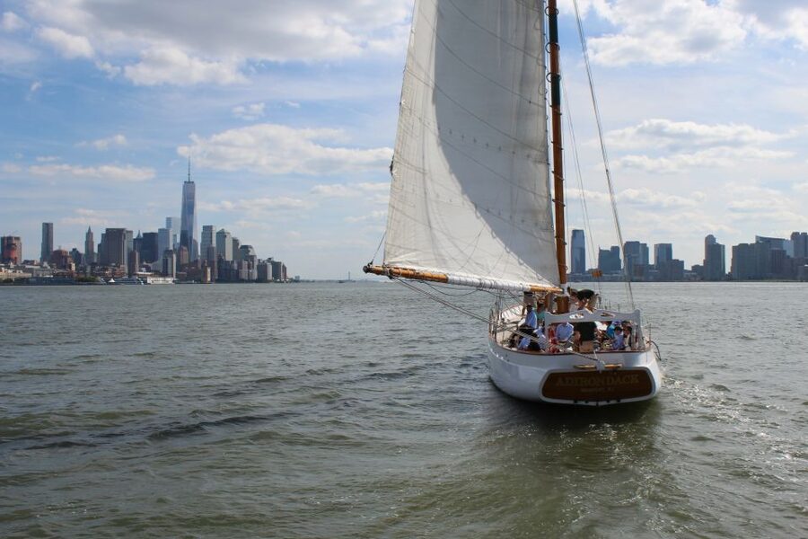 NYC: Hudson River Fall Foliage Sailing Trip - A classic sailboat, not a quick harbor shuttle