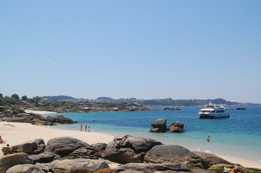 O Grove: Ría de Arousa Catamaran Tour with Seafood Lunch - The Ría de Arousa, Galicia’s broadest estuary