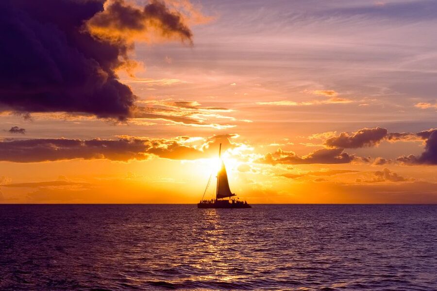 Oahu: Waikiki Sunset Catamaran Cocktail Cruise - Sunset near Diamond Head is the payoff