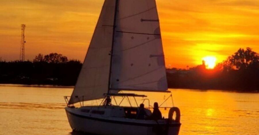 Orlando: Private Sunset Sailing Trip on Lake Fairview - Key points to know before booking