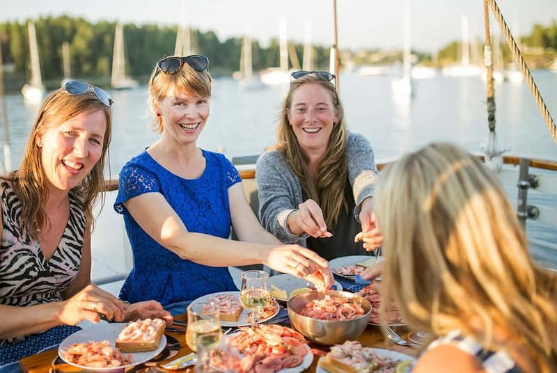 Oslo: Fjord Dinner Cruise on Sailing Ship w/ Seafood Buffet - Sunset Light and Oslo’s Coastal View