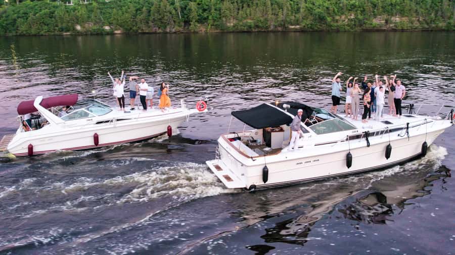 Ottawa: Downtown Yacht Cruise - Wed-Sun @ 6PM - 75 Minutes - A yacht ride, not a party platform