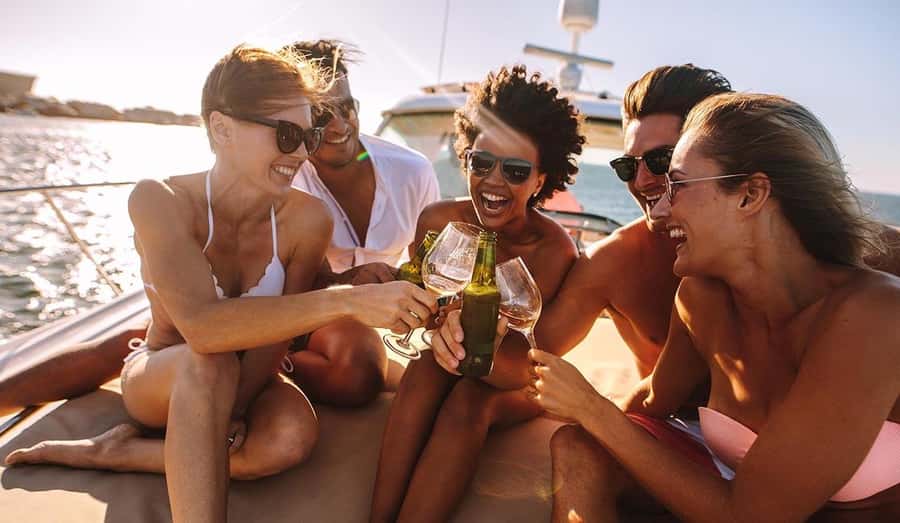 Ottawa: Downtown Yacht Cruise - Wed-Sun @ 6PM - 75 Minutes - What the 75-minute route gives you