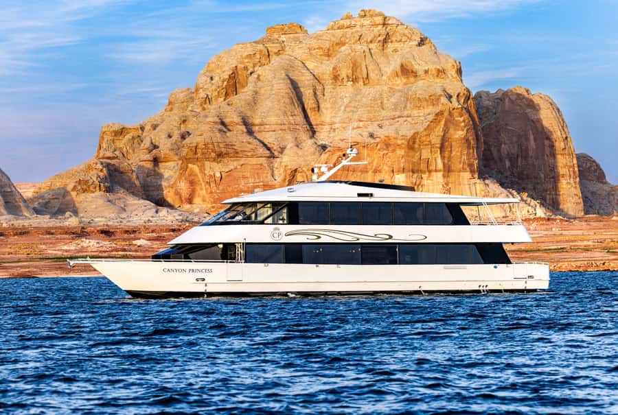 Page: Wahweap Bay Canyon Princess Yacht Dinner Cruise - Why the view is the main event