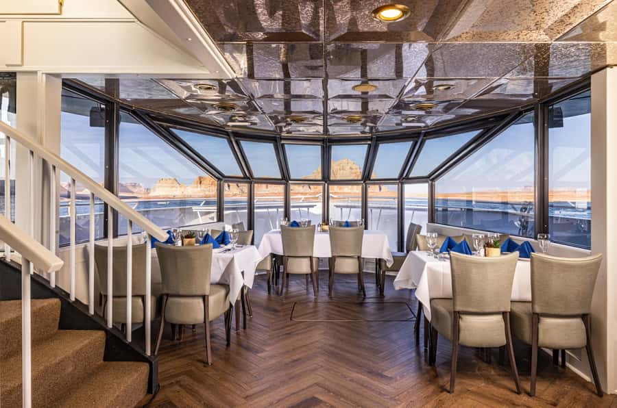 Page: Wahweap Bay Canyon Princess Yacht Dinner Cruise - What arrives at the table