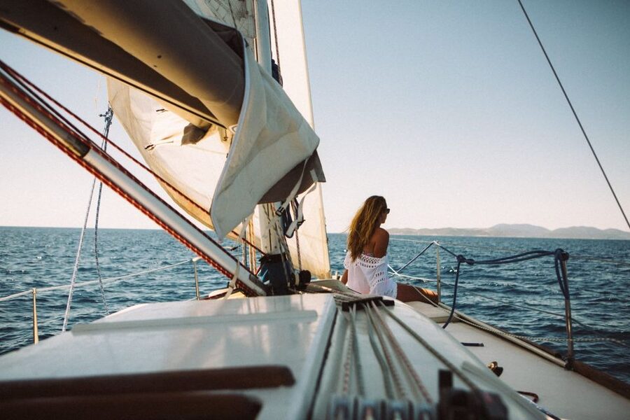 Pakleni Islands Sailing Tour - The possible bays around St. Klement and Hvar
