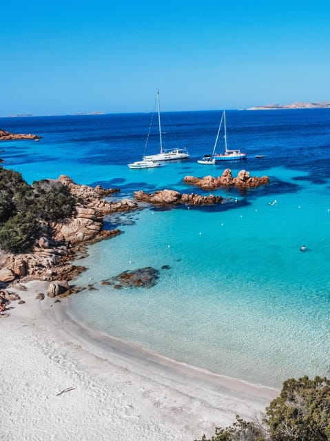 Palau: Sailing tour La Maddalena Archipelago - What the included equipment adds