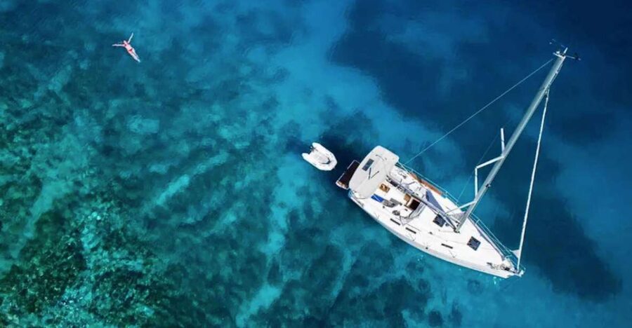 Palawan: Private Sailing Yacht Cruise in El Nido - Meeting Sylvain at Corong Corong