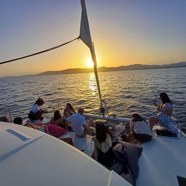 Palma: 2-Hour Sunset Catamaran Cruise with Drinks - FAQ