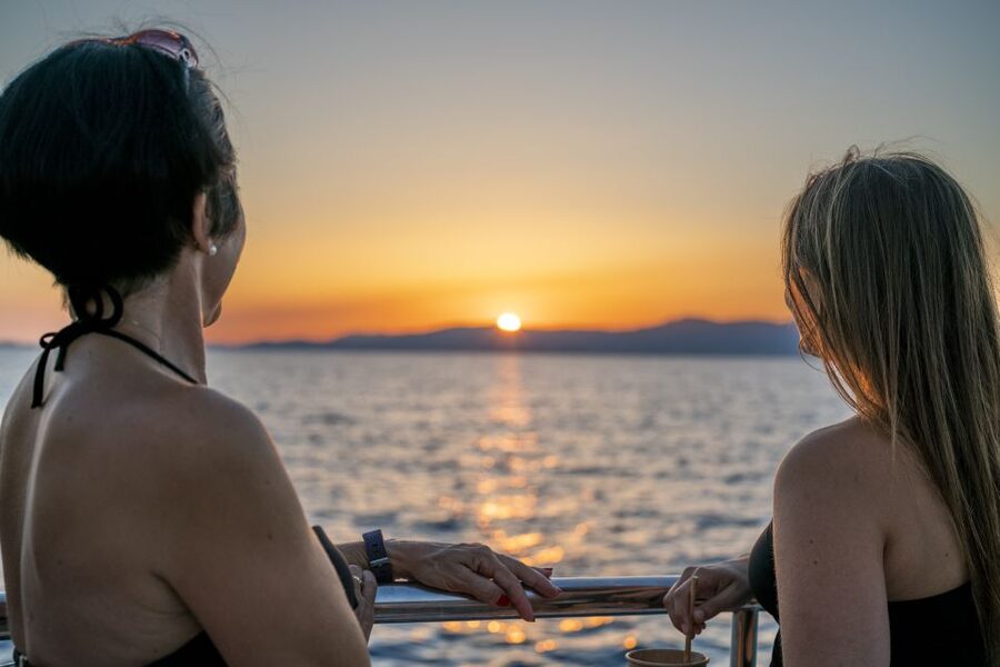 Palma: Catamaran Cruise with Swimming and Snorkelling - What to bring and how to make the day easier