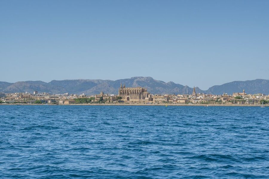 Palma de Mallorca: 5-Hour Catamaran Cruise with Lunch & Swim - Key points to know before booking