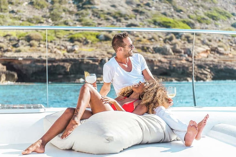 Palma de Mallorca: Half-Day Catamaran Tour with Buffet Meal - Should you book the Palma catamaran tour?
