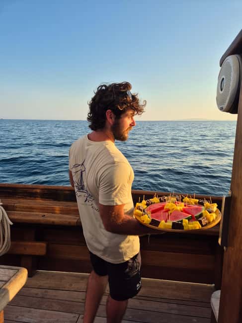 Palma de Mallorca: Wooden Sailboat; Food, Views & History - Palma’s Cathedral, Bellver Castle, and Almudaina Palace from the Water