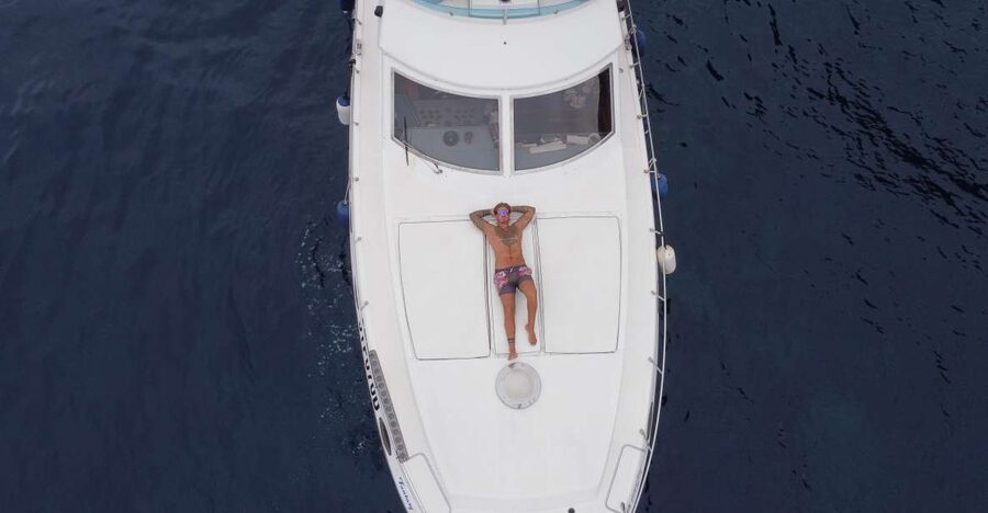 Pantelleria Island: Isola Tour in Yacht with Simone & Luck - Blue Waters and the warm sea cave at Nikà