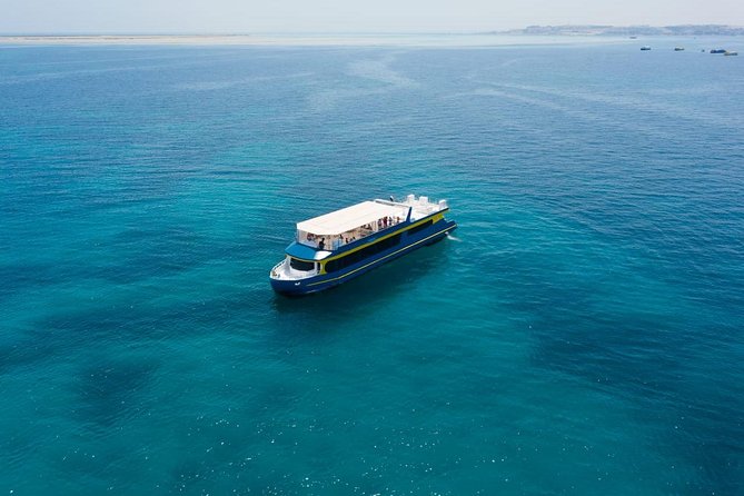 Paradise Catamaran Conquest 2 Hours Semi Submarine & snorkeling - Hurghada - Who should book this Hurghada excursion?