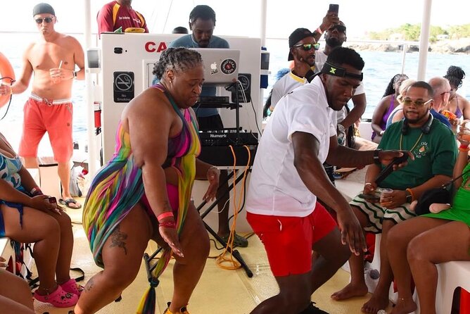 Party Catamaran: OpenBar, Music, Negril Beach, Caves, Snorkeling - Is $90 a fair price?