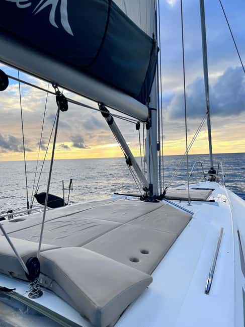 Pasito Blanco : Private sailing tour with food & drinks - Key points to know