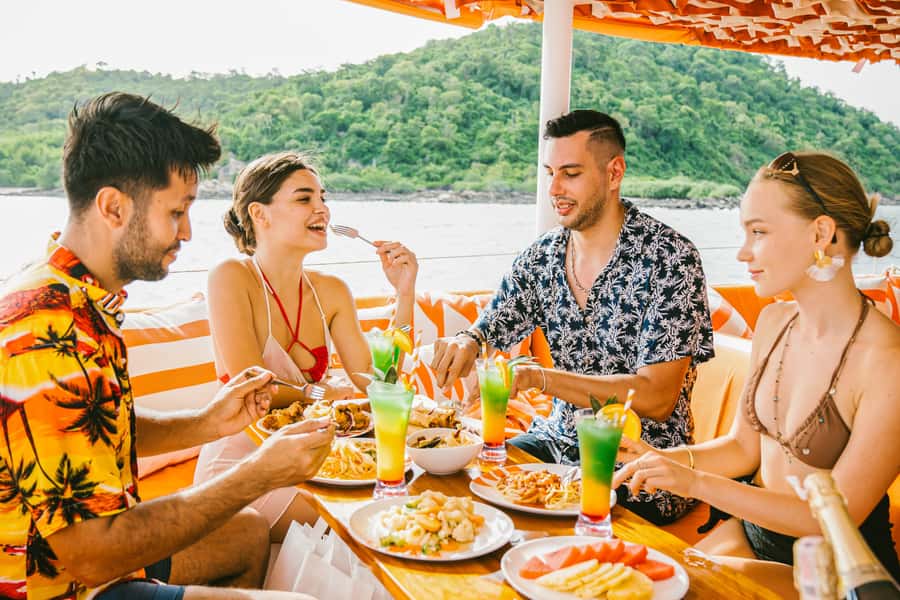 Pattaya: 3-Island Hopping Sunset Yacht & Buffet with Live DJ - Key points to know before booking
