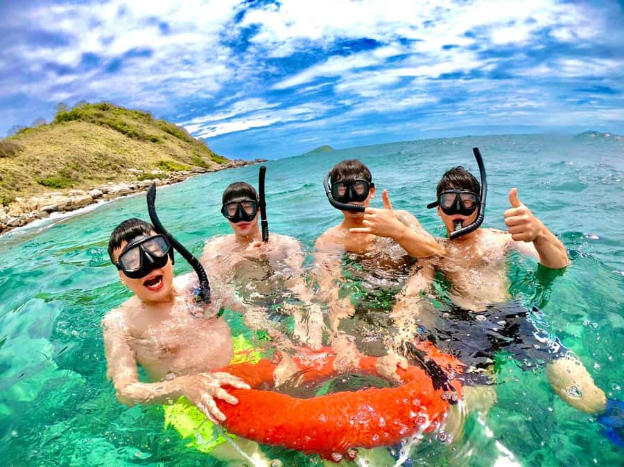 Pattaya: Exclusive 3-Island Catamaran Tour with Buffet Lunch - Leaving Pattaya for a day on the water
