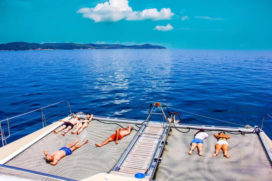 Pattaya: Exclusive 3-Island Catamaran Tour with Buffet Lunch - Koh Rin: the best stop for underwater viewing