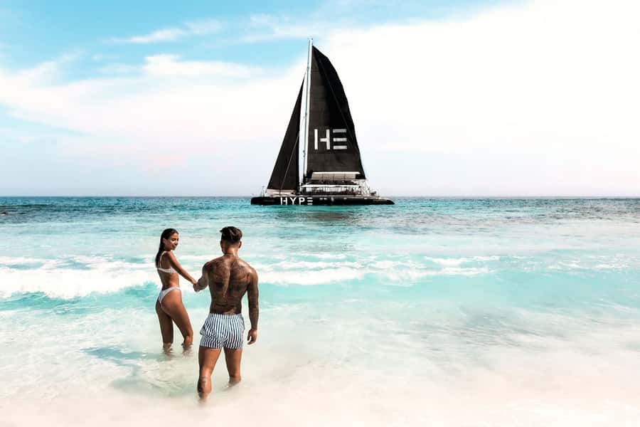 Phuket: Coral and Racha Islands Hype Luxury Catamaran - Lunch with Thai food, tapas, and sushi