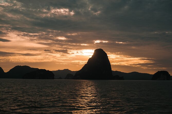 Phuket: James Bond Island and Phang Nga Bay by Premium Yacht - Dinner, fruit, and drinks on the return cruise