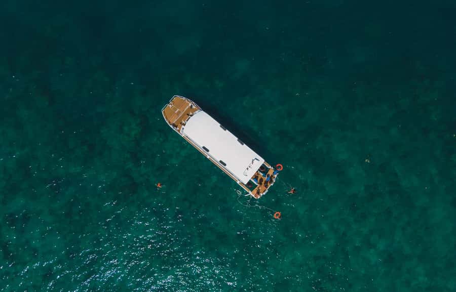 Phuket: Phi Phi, Bamboo & Maithon by Premium Speed Catamaran - Maithon Island closes the day with a slower view