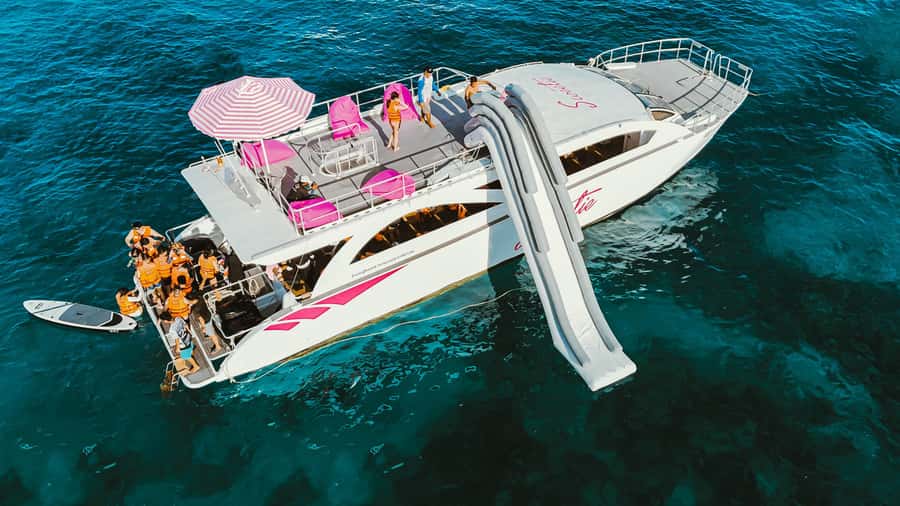 Phuket:Phi Phi, Bamboo, Maiton, Maya Speed Catamaran Tour - Pickup From Phuket and the Chalong Pier Start