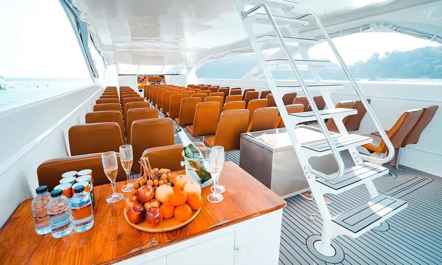 Phuket:Phi Phi, Bamboo, Maiton, Maya Speed Catamaran Tour - Maiton Island and the Second Snorkeling Stop