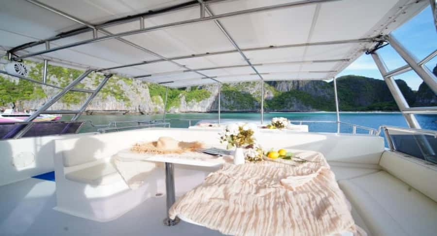 Phuket: Phi Phi, Maya, and Maiton by Luxury Yacht with Lunch - Pileh Lagoon by traditional longtail boat