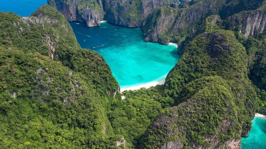 Phuket: Phi Phi, Maya & Bamboo By Premium Speed Catamaran - Starting at Royal Phuket Marina