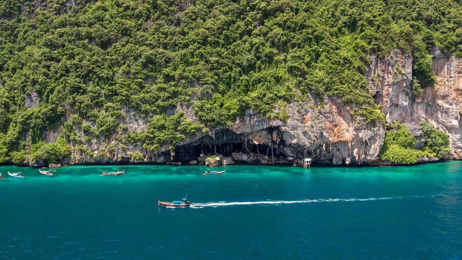 Phuket: Phi Phi, Maya & Bamboo By Premium Speed Catamaran - Viking Cave and Monkey Bay