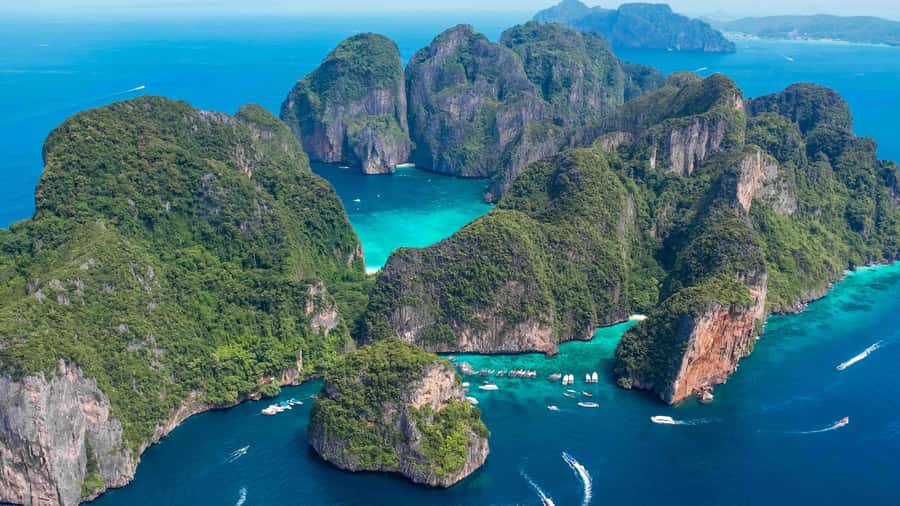 Phuket: Phi Phi, Maya & Bamboo By Premium Speed Catamaran - Is $99 good value?