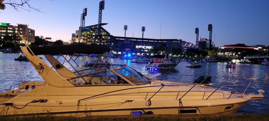 Pittsburgh: Private Yacht River Cruise with Captain and BYOB - Key points to know before booking