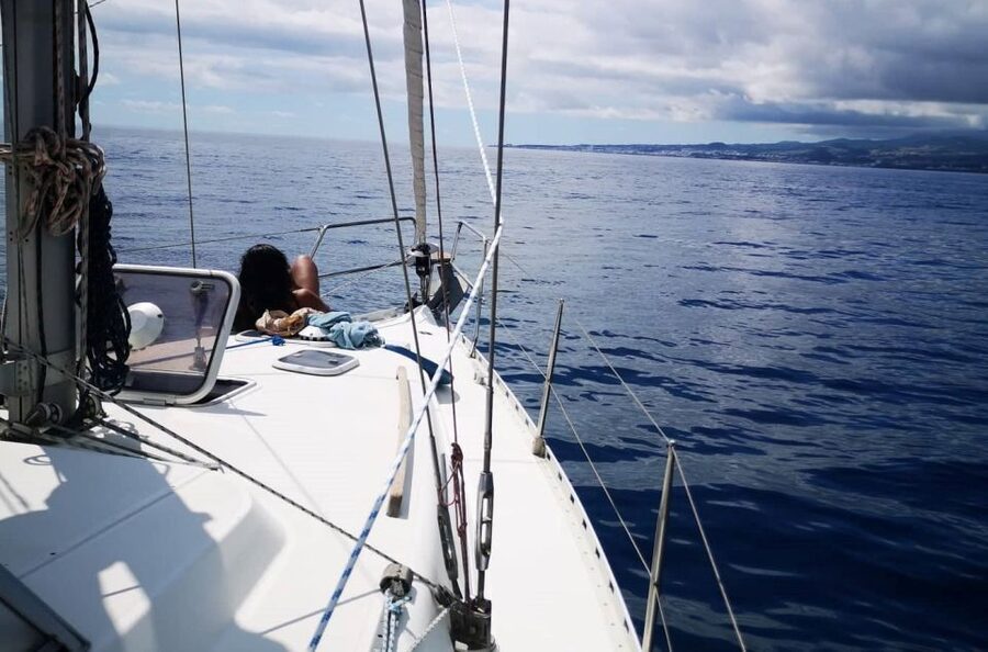 Ponta Delgada: Private Sailboat Cruise with Drinks & Snacks - What the private price means for your group