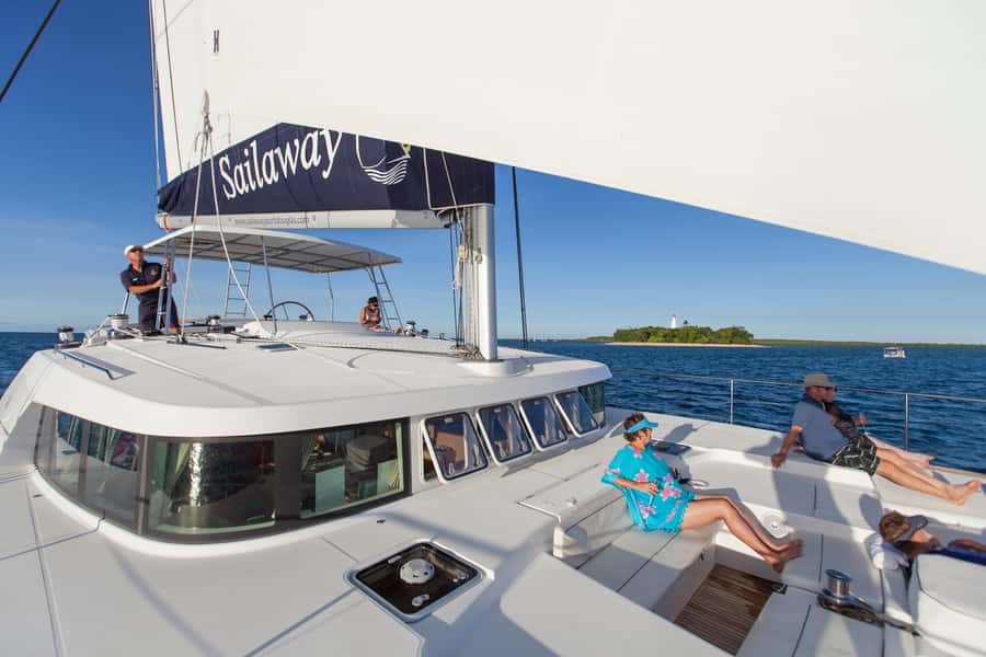 Port Douglas: Reef & Low Isles Cruise on Luxury Catamaran - Lunch, tea, and the real value of the $240 price
